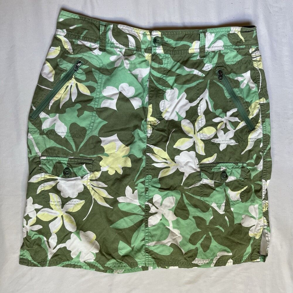 Columbia Skirt Sz 12 (32)  Lightweight Ripstop Floral Green Camo Outdoors Hiking